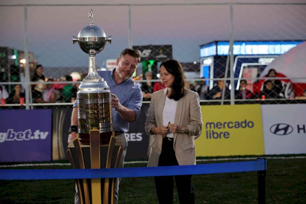 el-presidente-de-la-conmebol-inauguro-el-fanzone-de-la-copa-libertadores