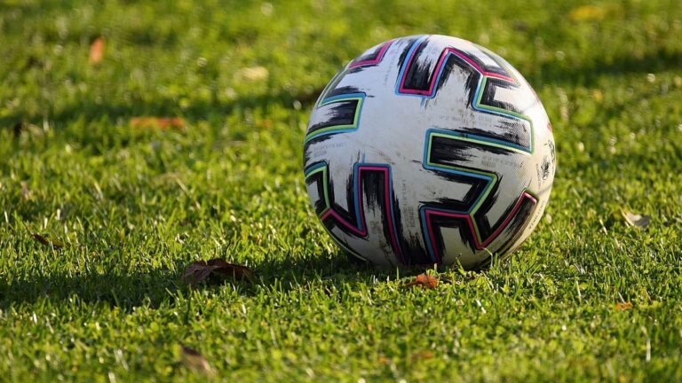 El jugador que participó en varios mundiales y se retiró para ser manager de un club