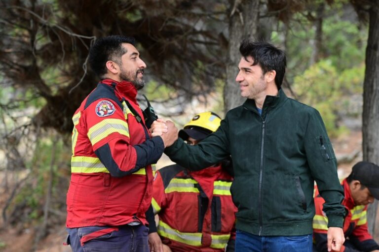 Contienen el incendio en Puerto Patriada