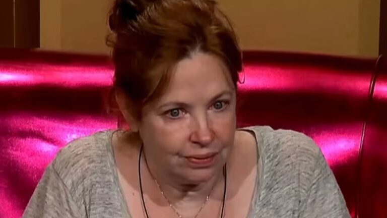 Bomba en Gran Hermano: Andrea del Boca salió de la casa en ambulancia