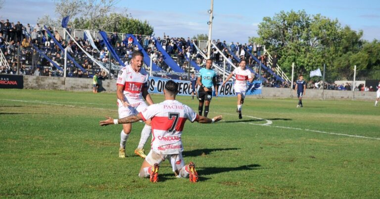 Morón goleó y es nuevo líder de la Primera Nacional