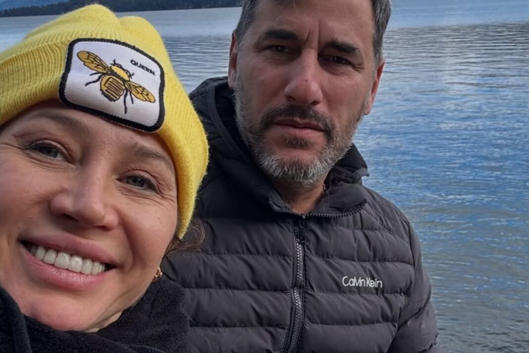 Adabel Guerrero, bailarina y modelo argentina, sonriendo.