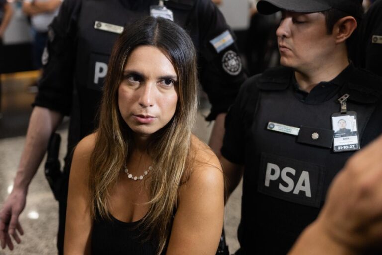 Agostina Páez, abogada santiagueña, habla sobre el acuerdo con su exnovio por un automóvil.