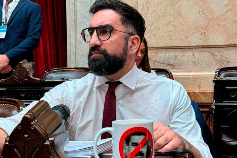 Fotografía del legislador Franco Bongiovanni en un acto público.