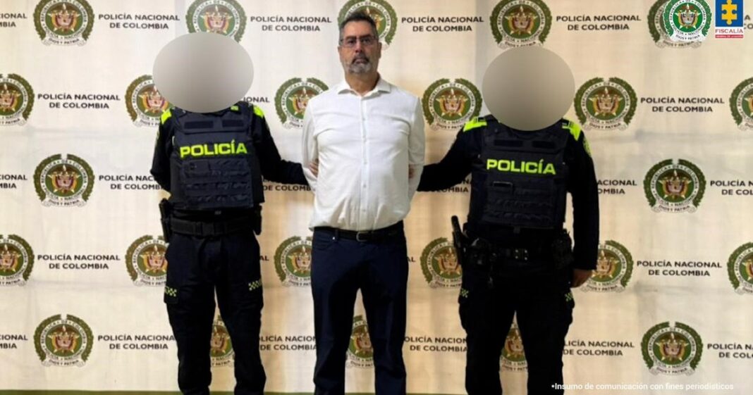 Ilustración genérica de un consultorio médico con un estetoscopio sobre un escritorio.