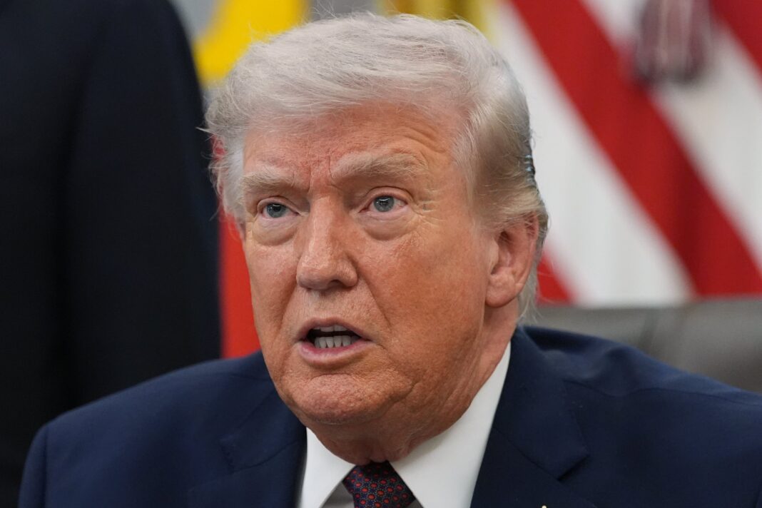 Mapa que muestra la ubicación estratégica del estrecho de Ormuz en Medio Oriente.