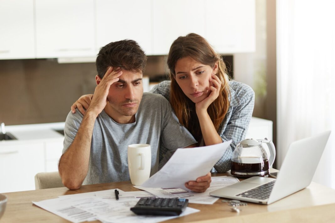 Gráfico ilustrativo sobre impuestos a la propiedad en Illinois, Estados Unidos