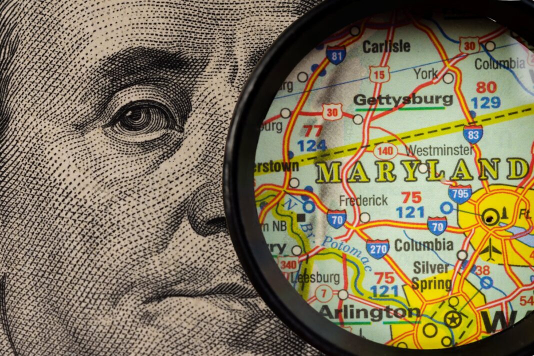 Supermercado con estanterías y productos, en referencia a la ley de Maryland contra precios personalizados