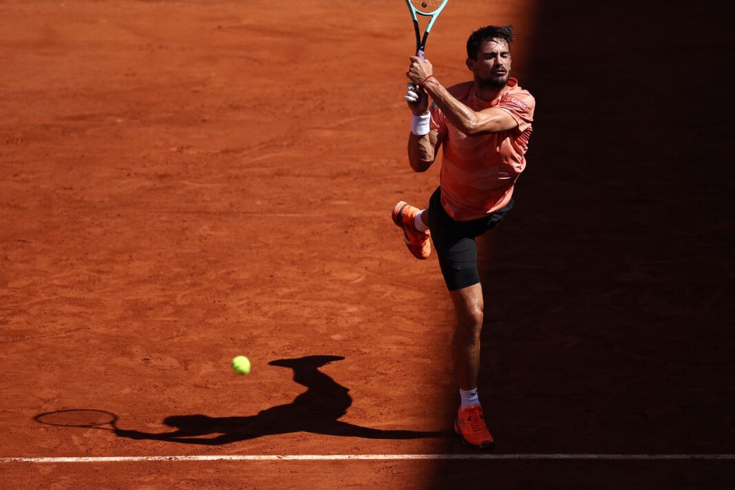 Mariano Navone celebra su victoria en el partido de semifinales del Tiriac Open de Bucarest.