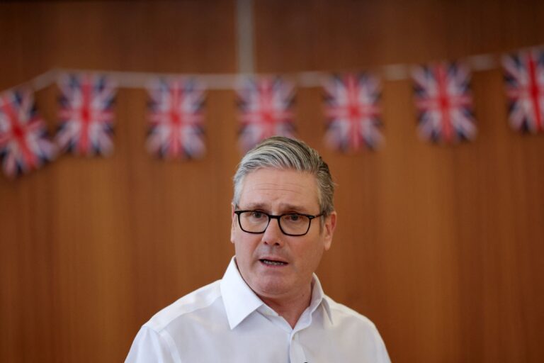 Keir Starmer en el Parlamento británico durante una sesión