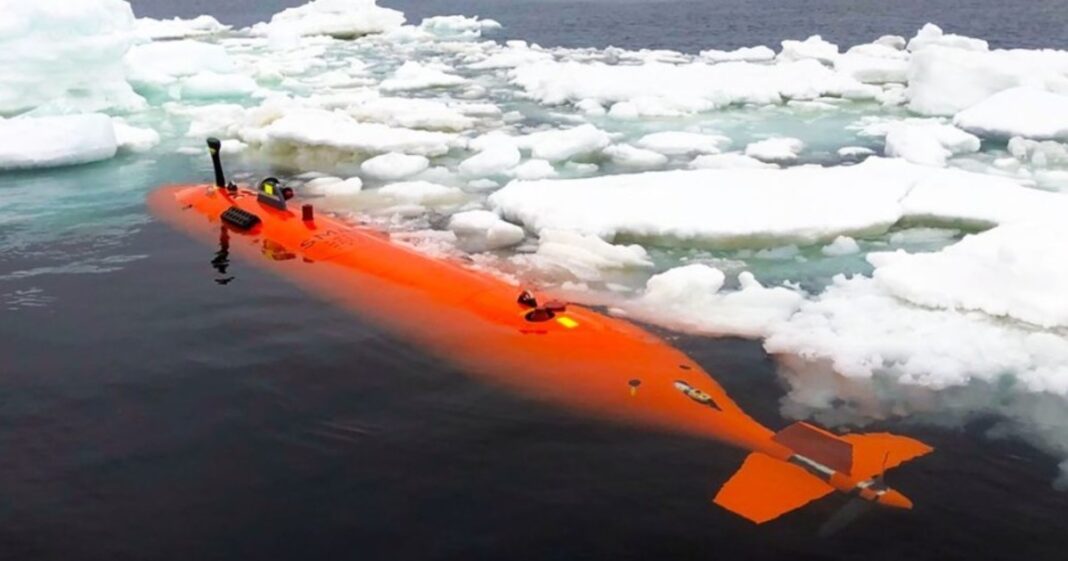 Ilustración de un submarino robótico bajo una plataforma de hielo antártico