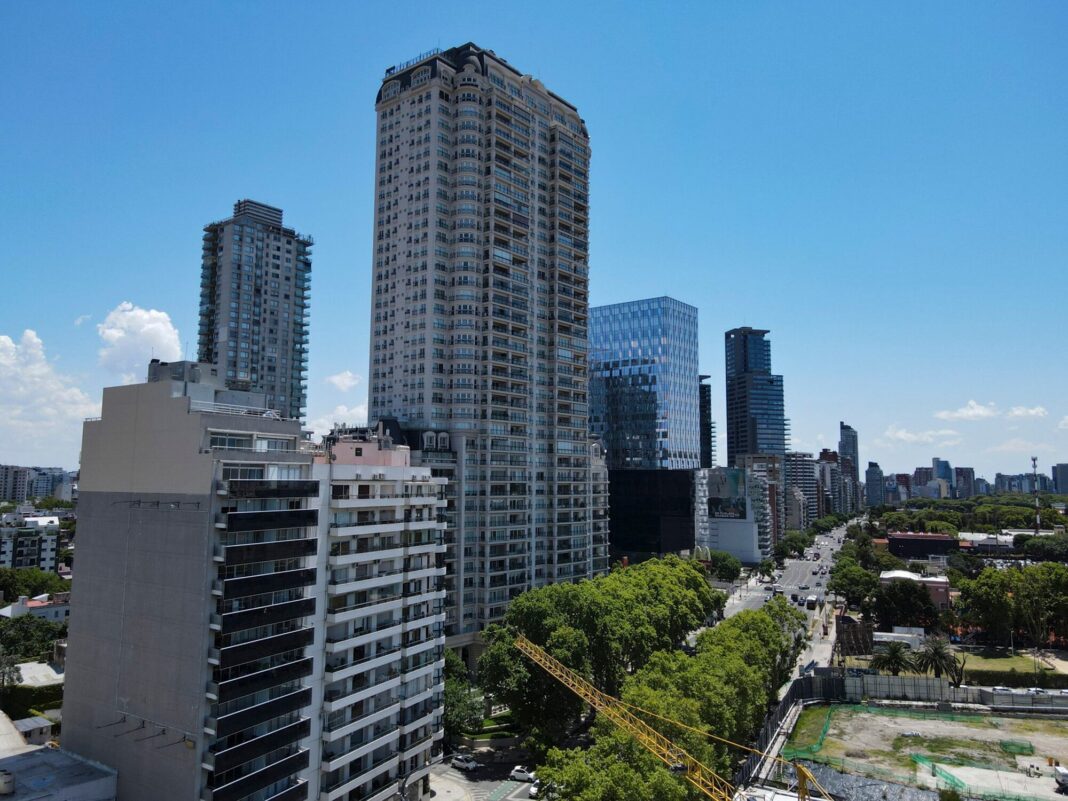 Edificio en subasta pública del Banco Ciudad y AABE