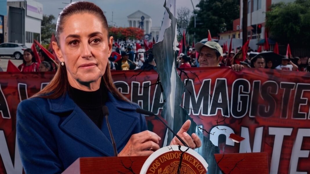 Maestros de la CNTE marchan en Oaxaca durante protesta sindical
