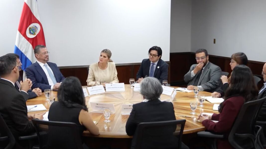Laura Fernández en Casa Presidencial