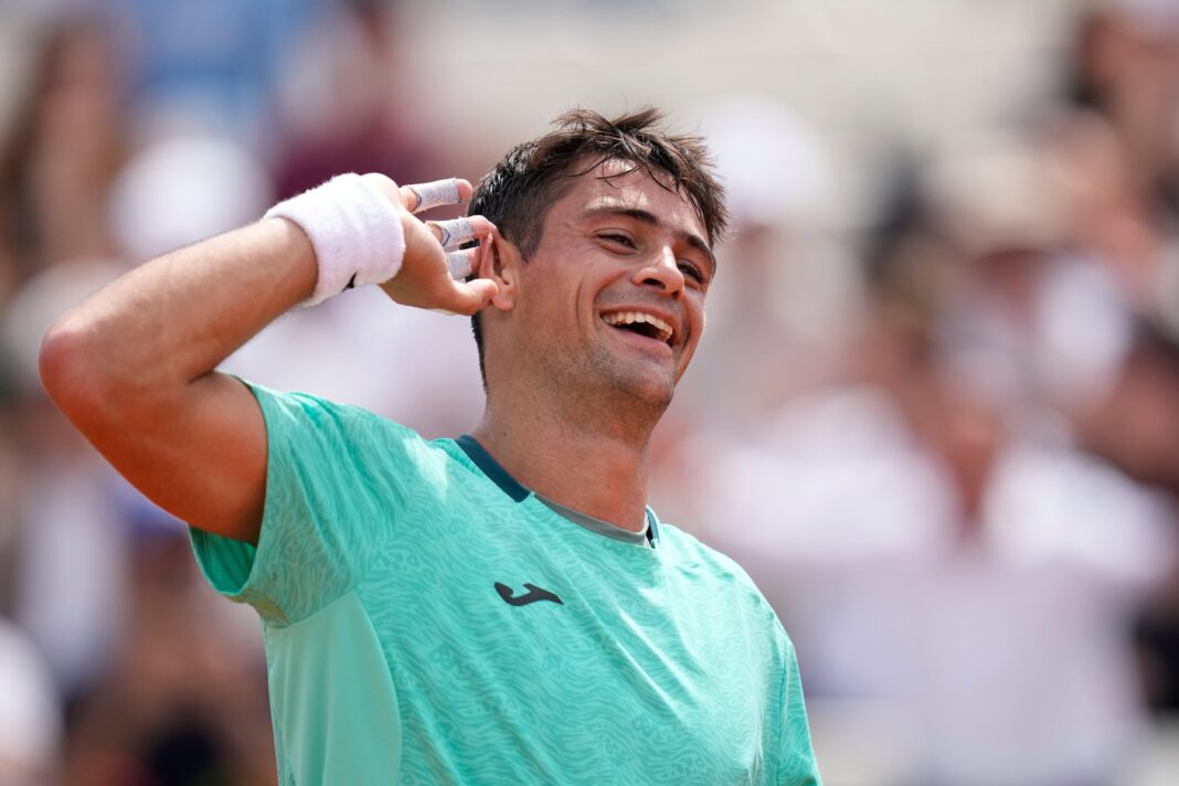 Mariano Navone celebrando su victoria en el Abierto de Roma