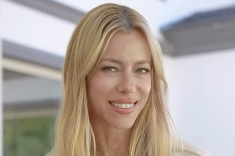 Nicole Neumann en un set de modelaje