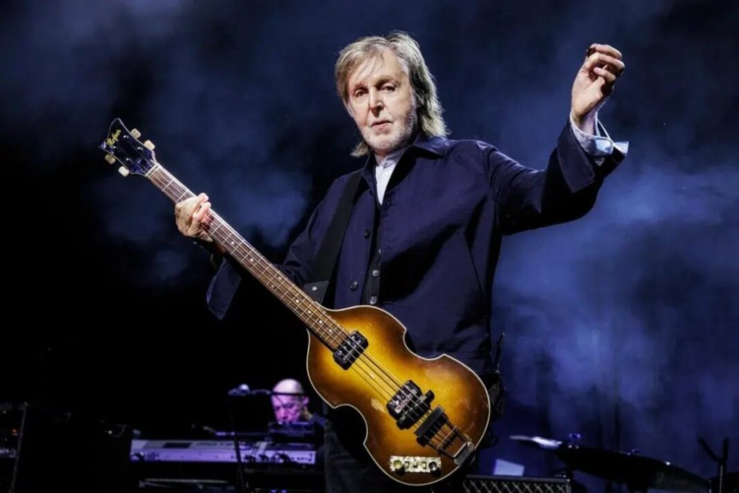 Paul McCartney en estudio de grabación