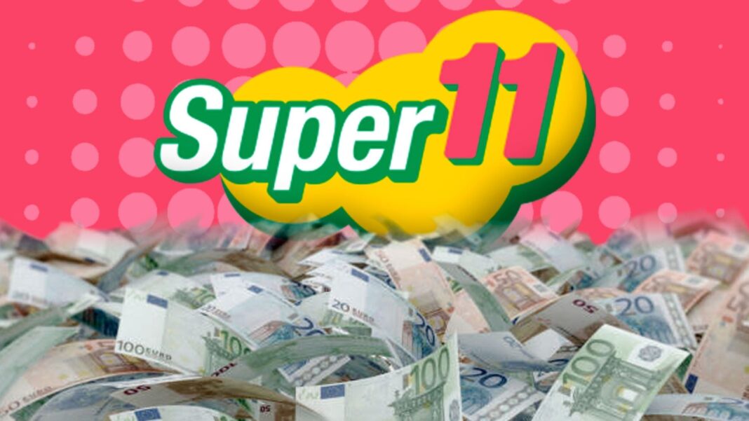 Boleto de Super Once con los números ganadores del 18 de mayo