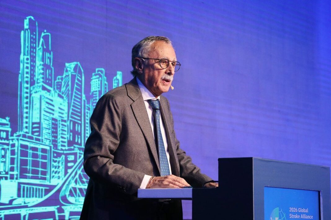 Ministro de Salud Mario Lugones durante anuncio del Programa Nacional de ACV