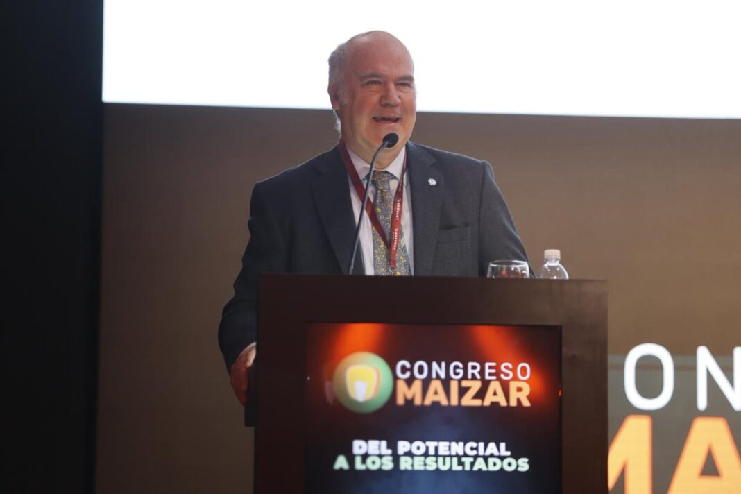 Sergio Iraeta en el congreso de Maizar