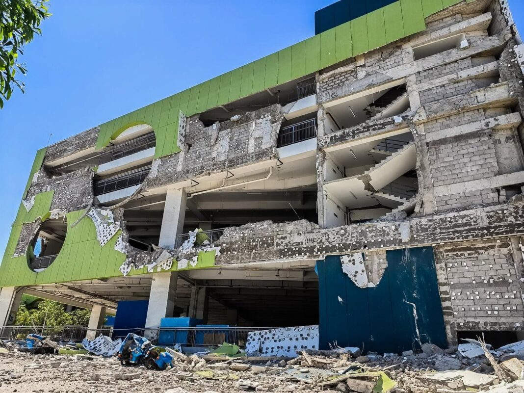 Daños en infraestructura tras terremoto en Mindanao, Filipinas