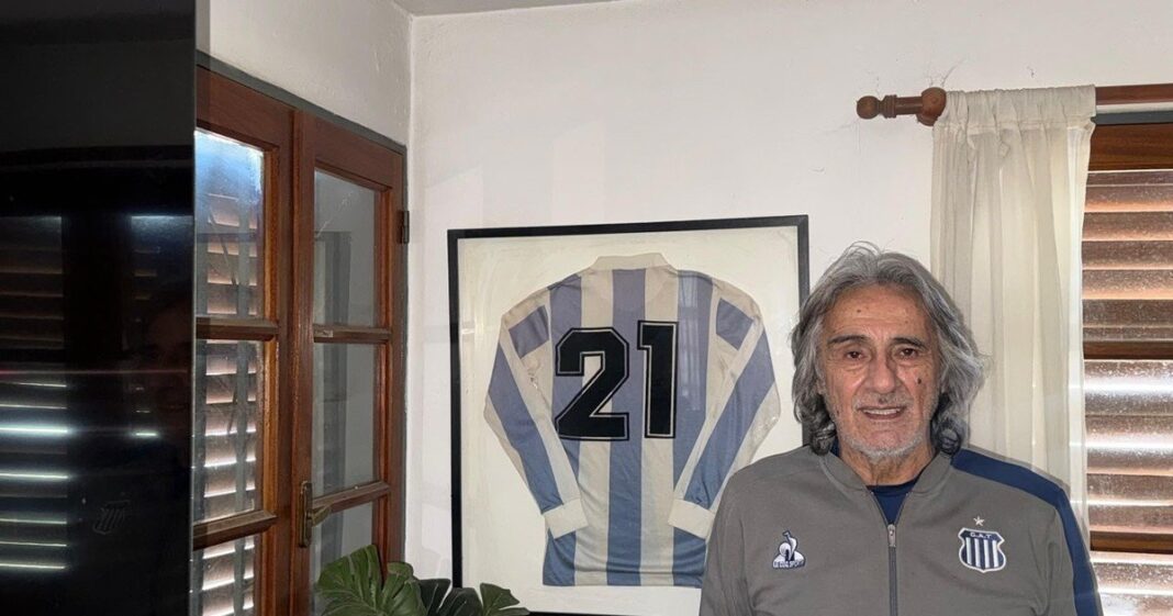 Daniel José Valencia, exfutbolista argentino, durante una entrevista