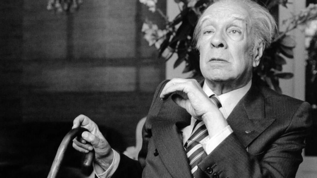 Instalación de la muestra Borges: ecos de un nombre en la Sala Cronopios del Centro Cultural Recoleta