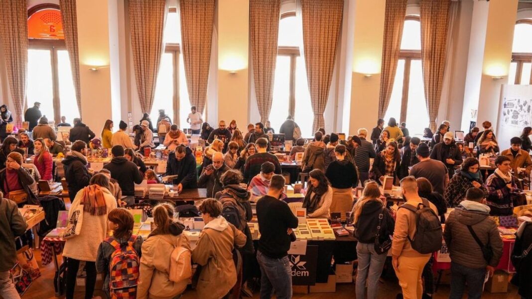 Cartel de la quinta edición de Invierno, Feria de Editoriales y Cultura Gráfica en Mar del Plata
