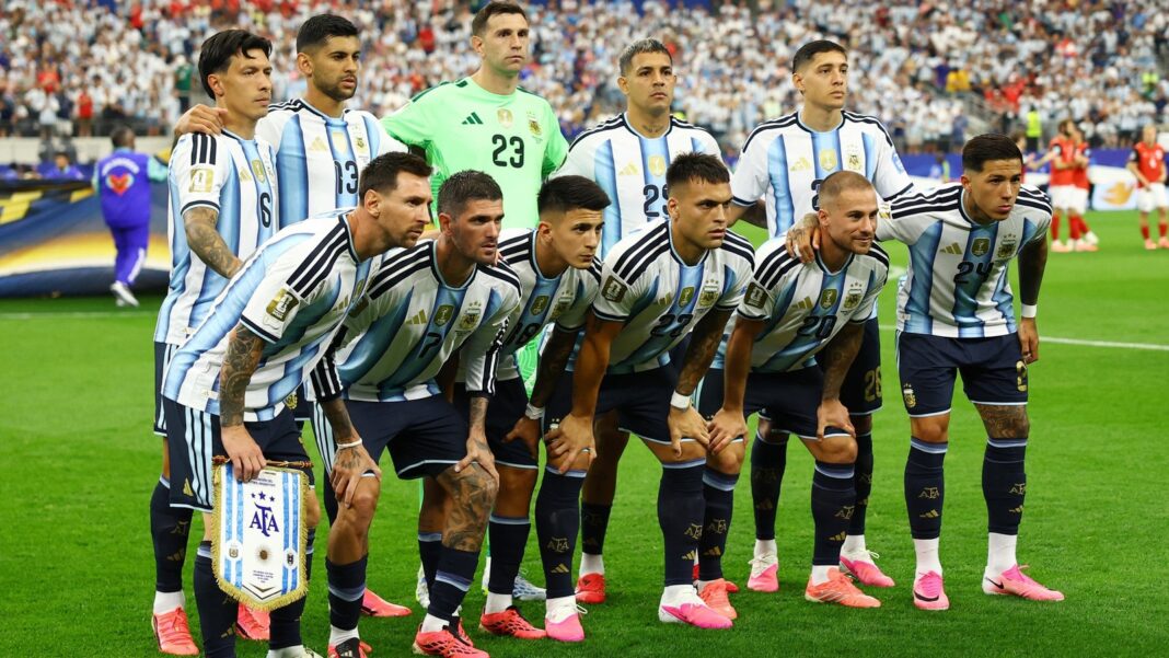 Jugadores de la selección argentina celebrando un gol en el Mundial 2026