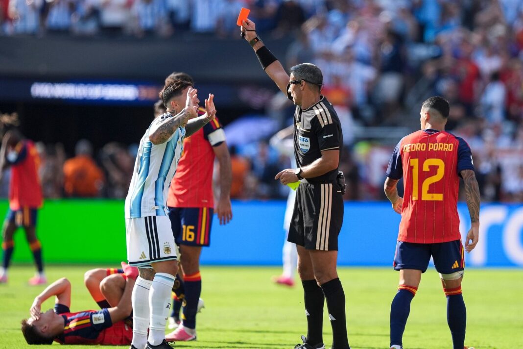 Enzo Fernández expulsado en la final del Mundial 2026