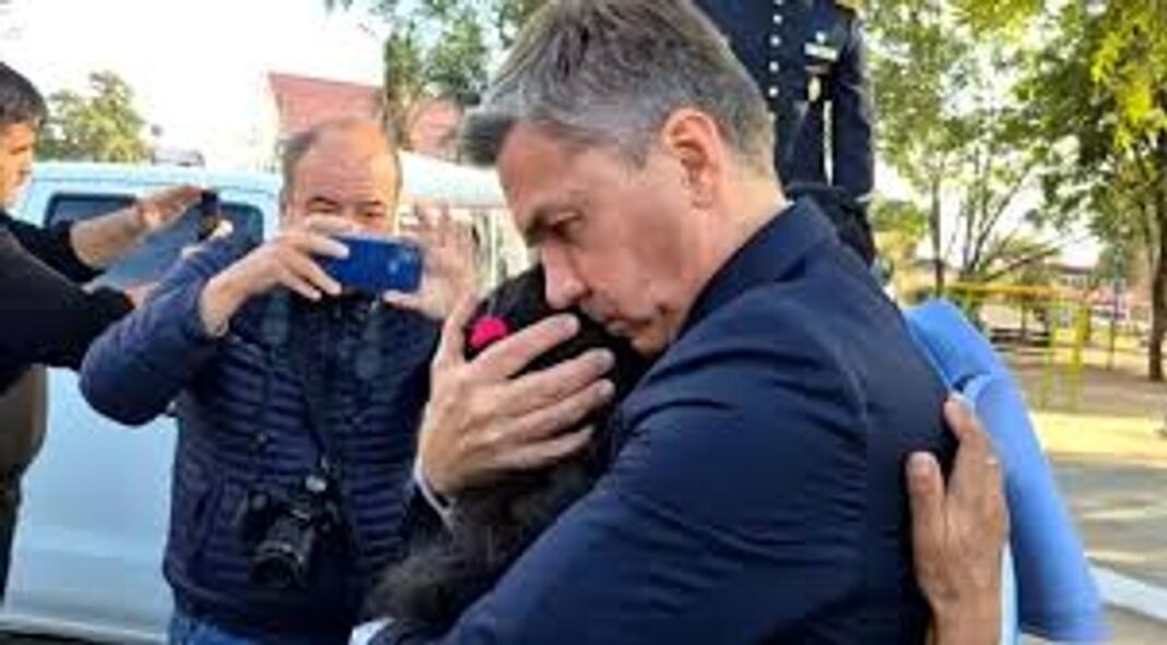 Madre de Axel González habla con gobernador Zdero en Fontana