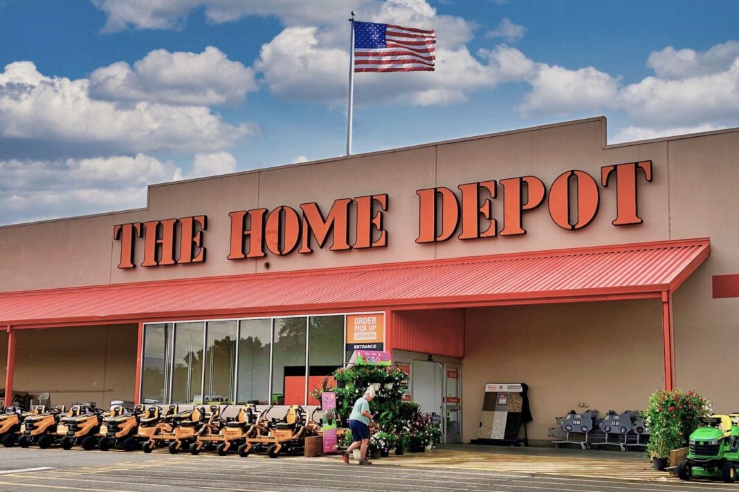Fachada de una tienda Home Depot en Estados Unidos