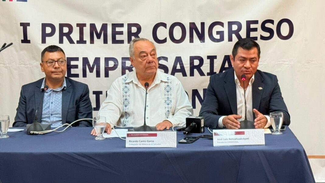 Congreso Empresarial México El Salvador en la Biblioteca Nacional de El Salvador