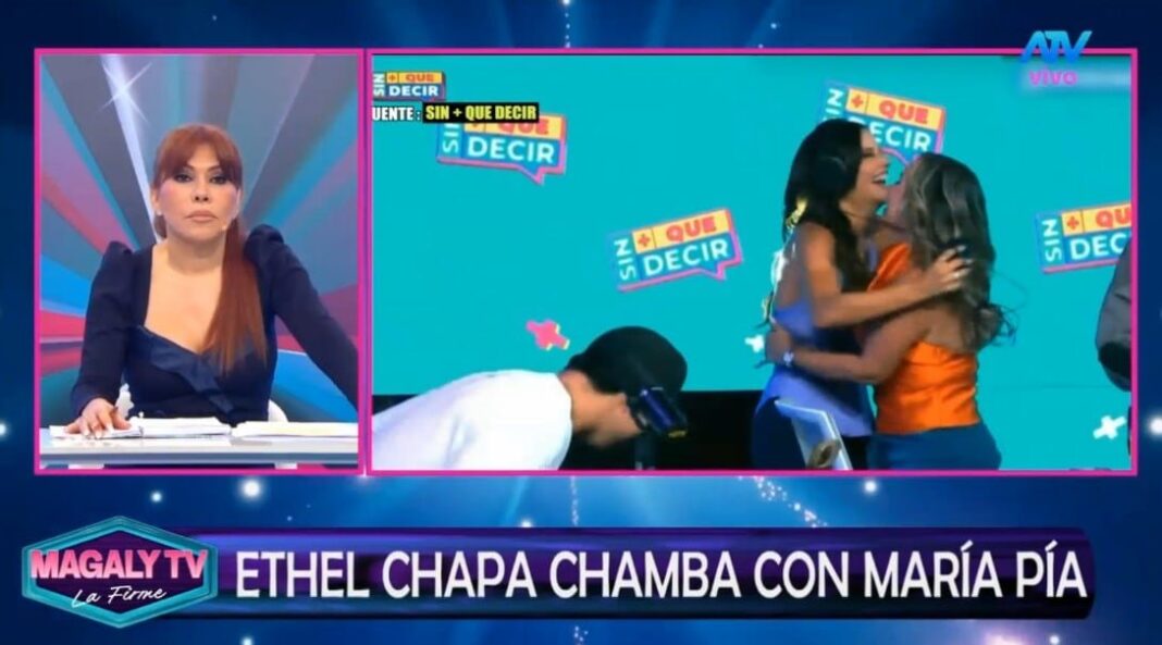 Ethel Pozo y María Pía Copello en el set de Sin + Qué Decir