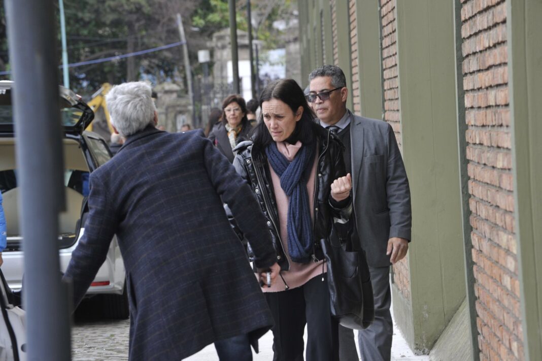 Federica Pais durante su programa en Argentina 12