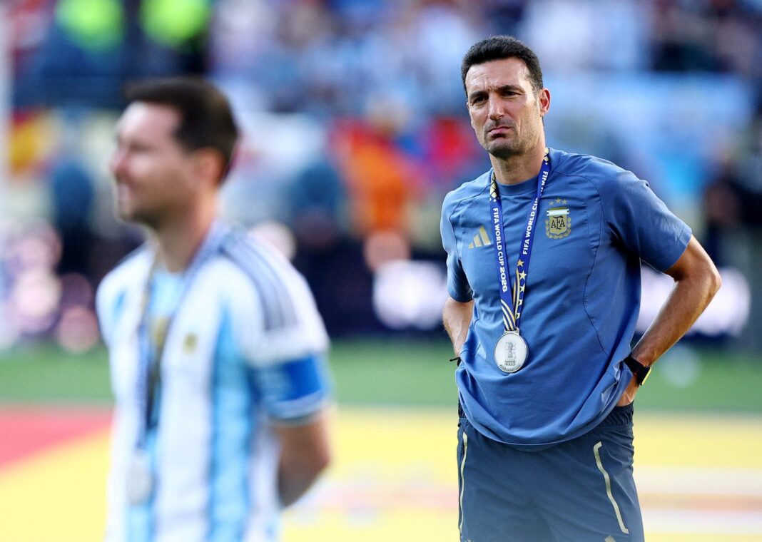 Lionel Scaloni durante la conferencia de prensa posterior a la final del Mundial
