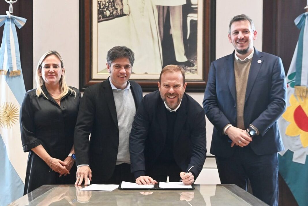 Firma de convenio de leasing para patrulleros en Ezeiza