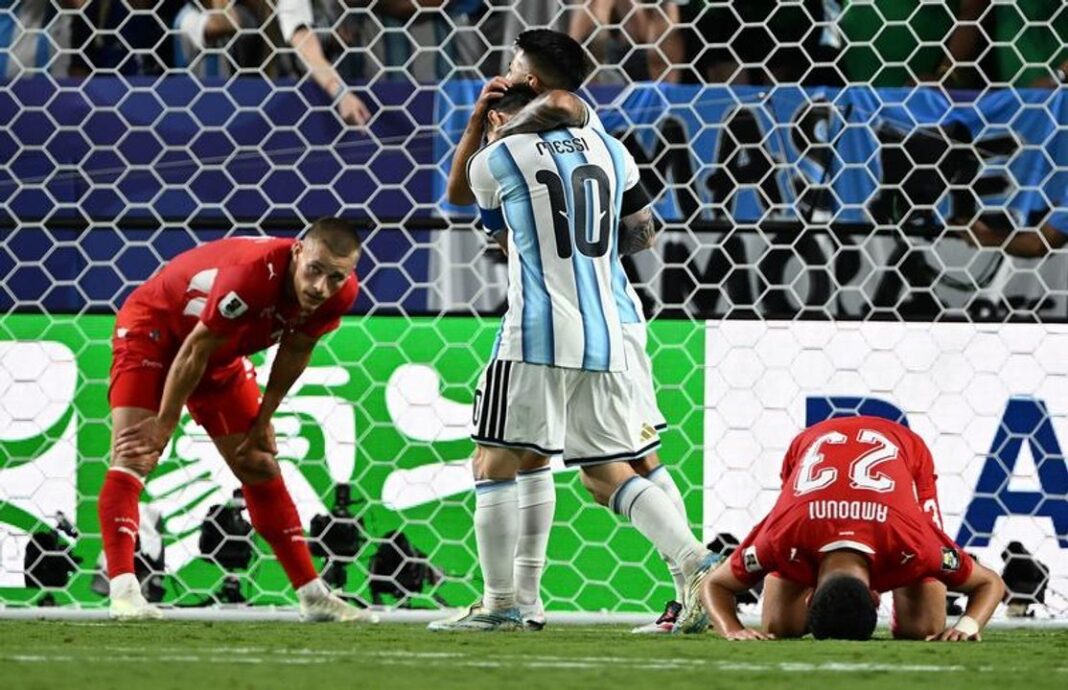 Granit Xhaka durante el partido Argentina vs Suiza en el Mundial 2026