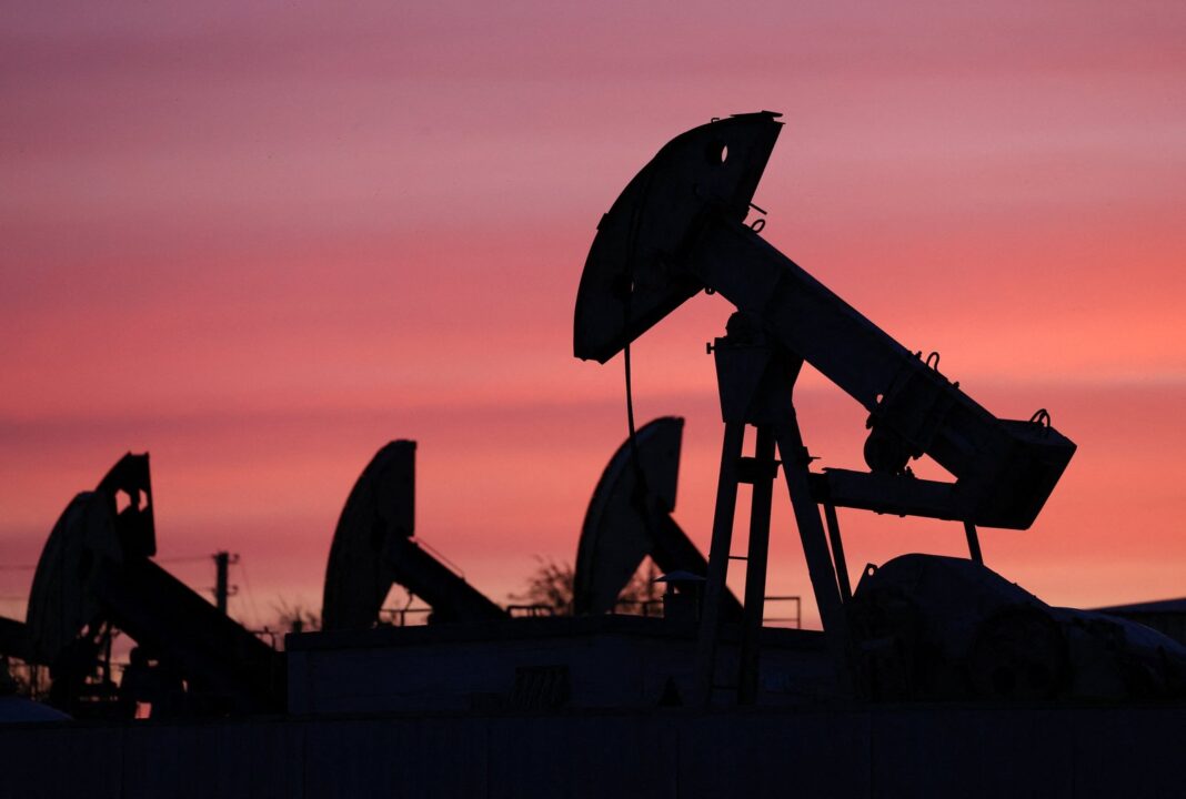 Gráfico del precio del petróleo en descenso