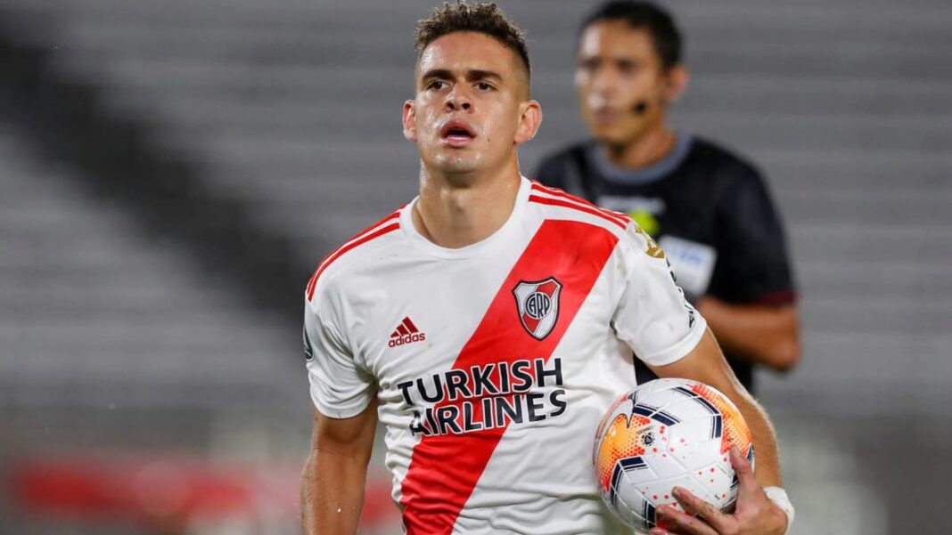 Rafael Santos Borré durante su revisión médica en la Clínica Rossi de Buenos Aires