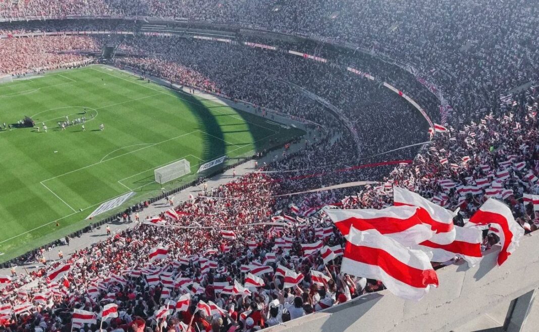 Estadio Mâs Monumental, River Plate