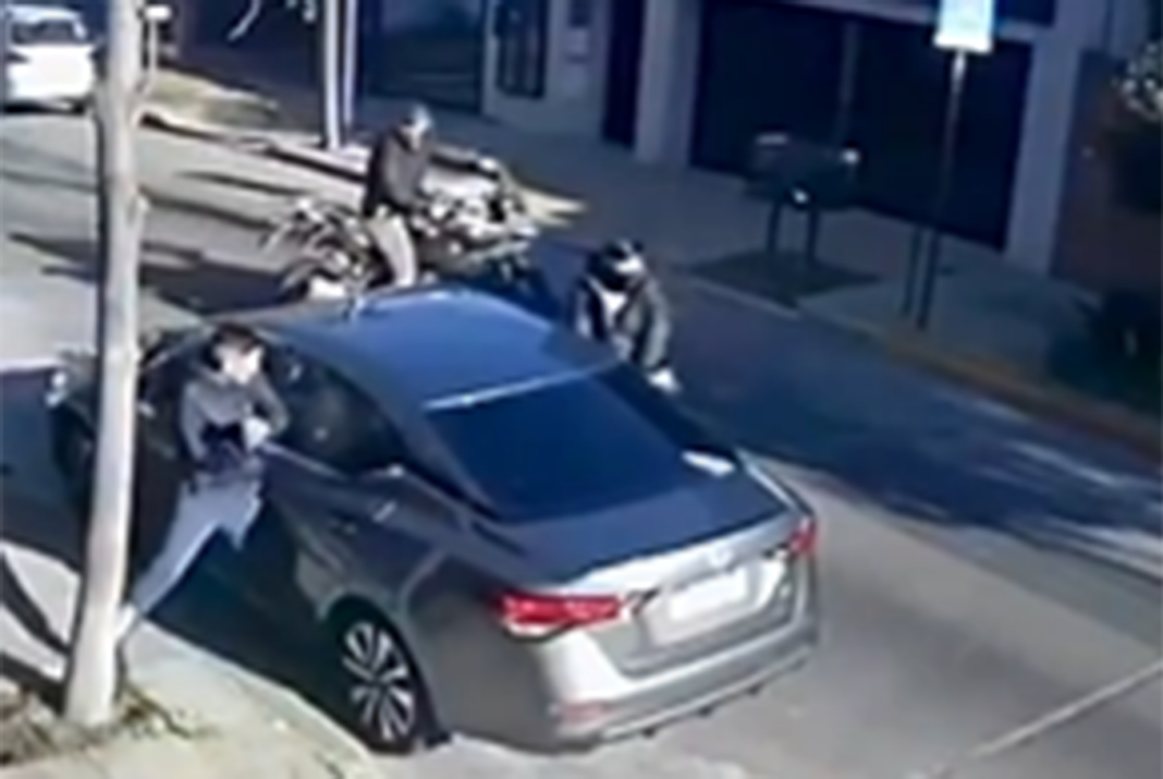 Imagen de cámara de seguridad del robo en San Isidro