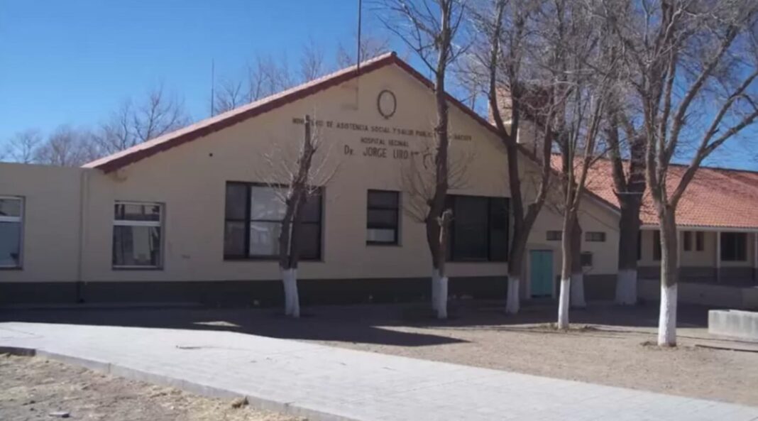 Policía en el lugar de la pelea callejera en Jujuy