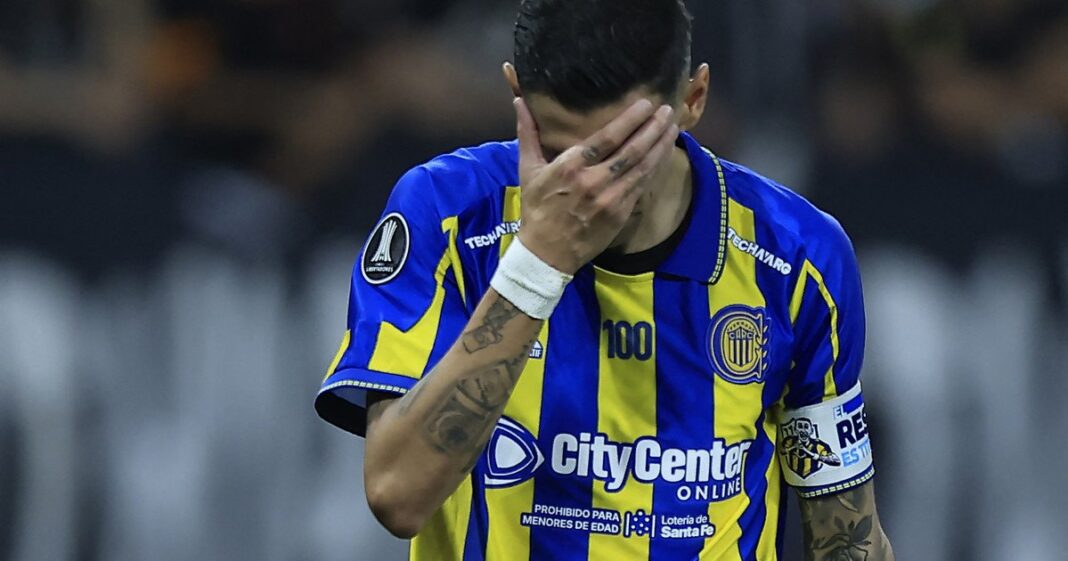 Ángel Di María durante el partido entre Rosario Central y Corinthians