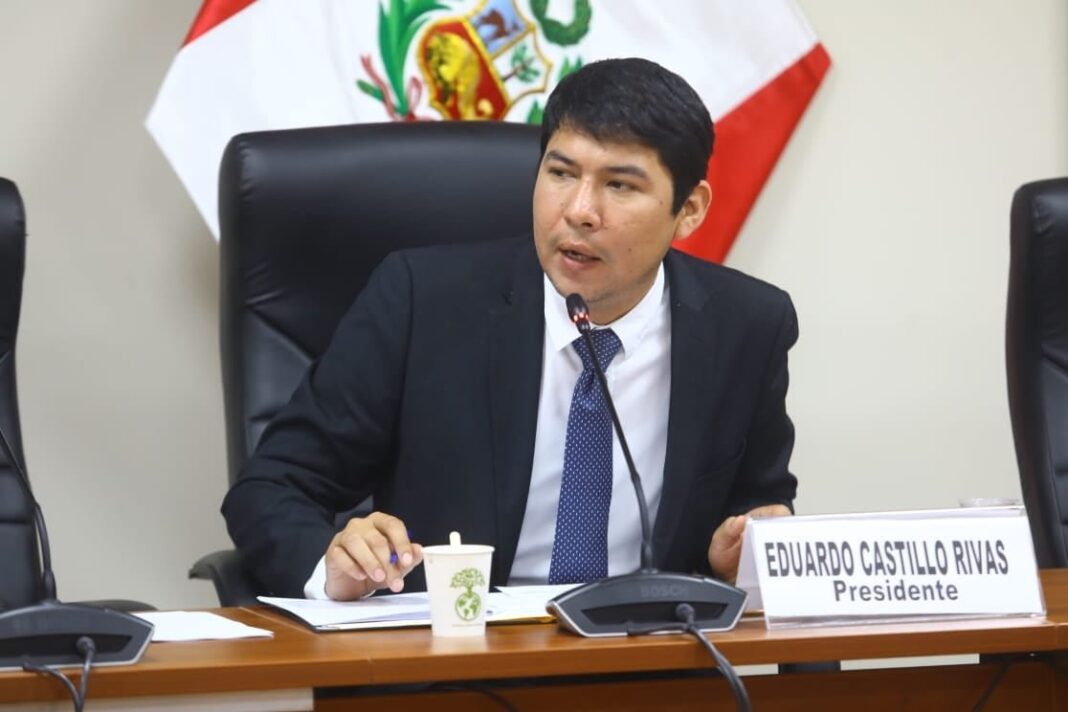 Diputado Eduardo Castillo en Piura
