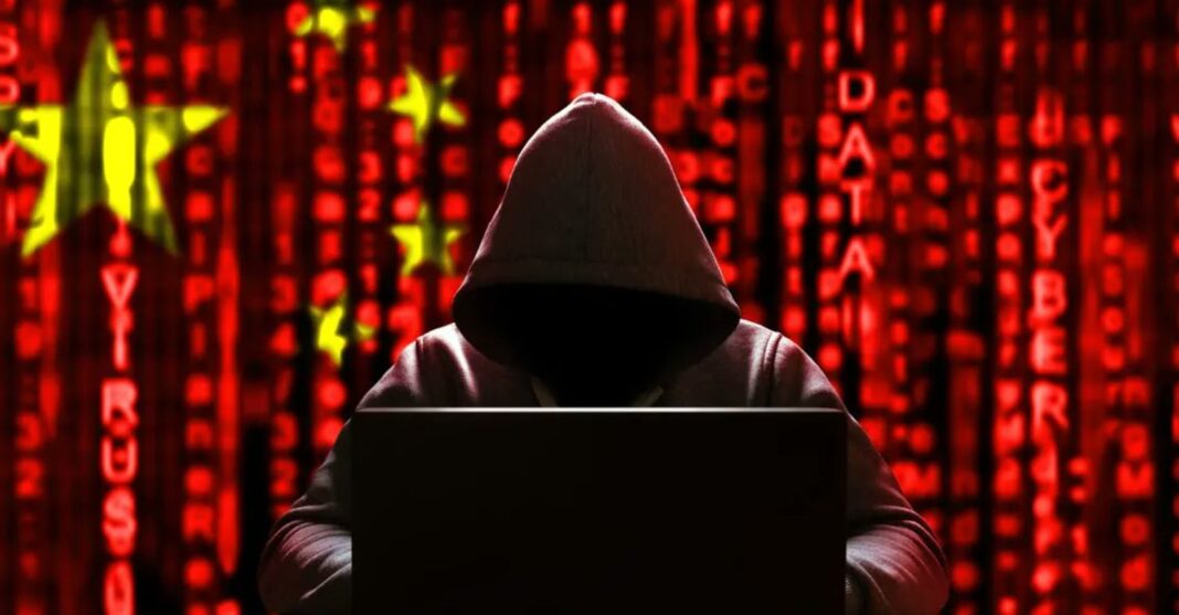 Imagen ilustrativa de ciberseguridad con código y redes