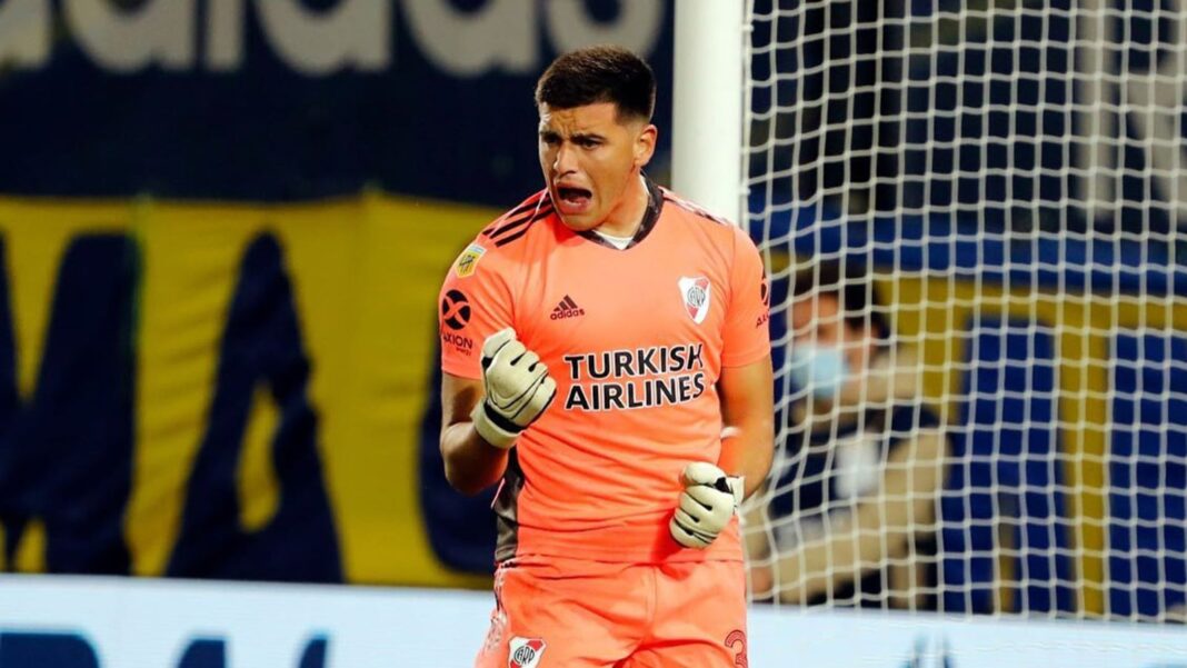 Leonardo Díaz con la camiseta de Huracán de San Rafael