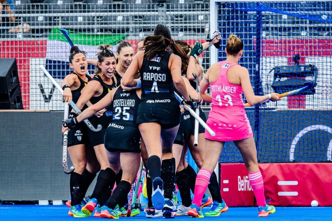 Las Leonas durante un partido del Mundial de hockey 2026