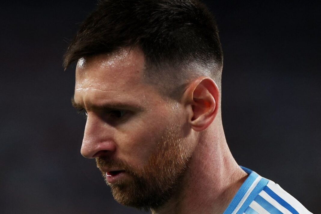 Lionel Messi con la camiseta de la selección argentina