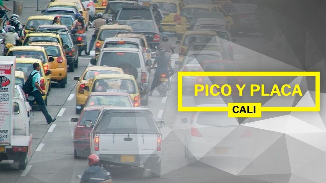 Tráfico vehicular en Cali con señal de Pico y Placa